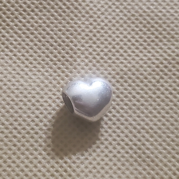 PANDORA Sterling Silver Heart Charm - Picture 3 of 4